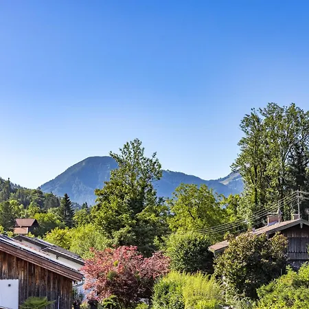 Tegernsee-blick Mit Bergblick テガーンゼー
